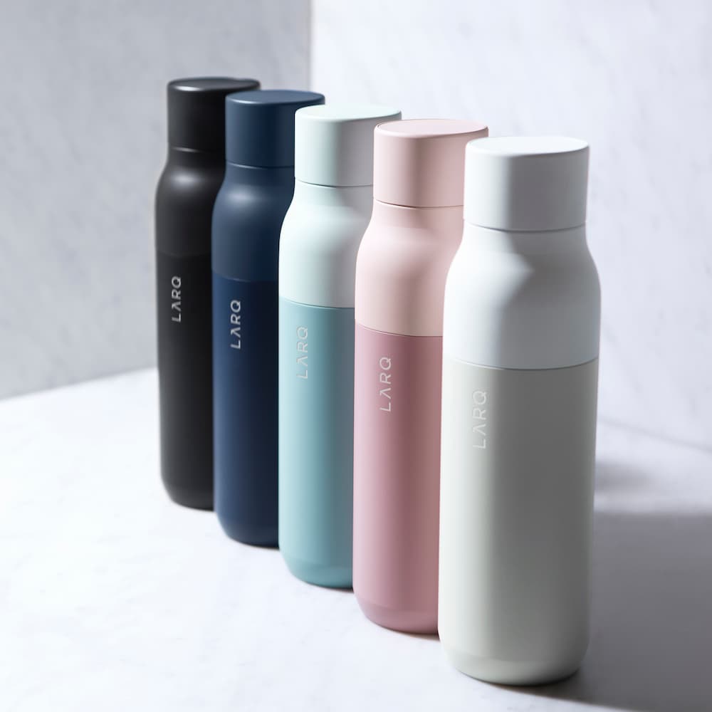 Thermos bottle with water purification filter - Larq bottle