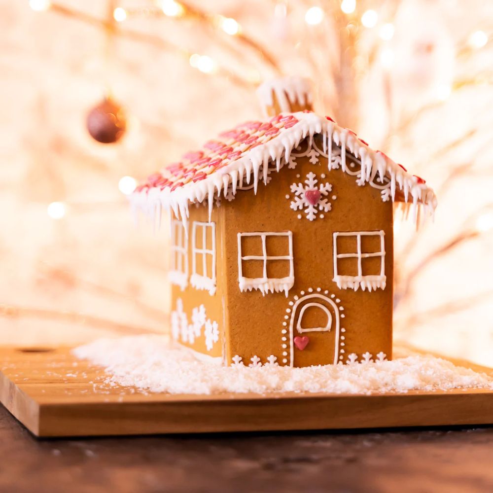 Gingerbread Folk Gingerbread House Kit